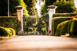 Protestant cemetery Neuenhaus Entrance gate of the Neuenhaus Protestant cemetery