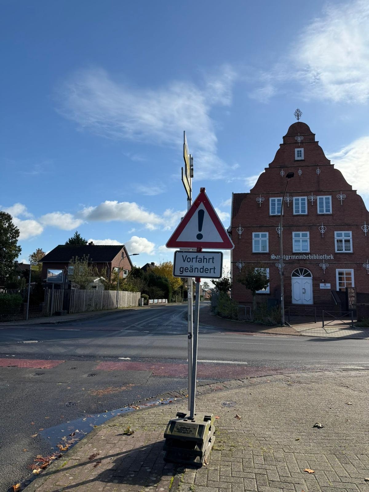 Intersection with changed right of way