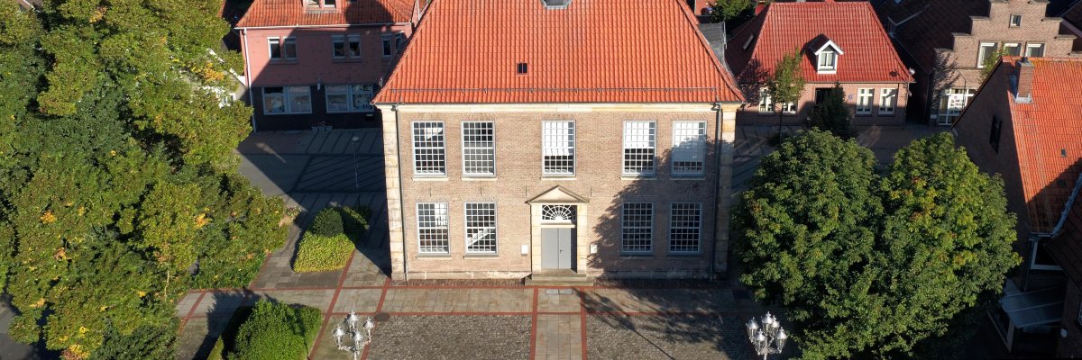 Oude stadhuis van bovenaf Oude stadhuis van Neuenhaus van bovenaf
