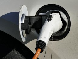 Oplaadproces e-auto Een elektrische auto opladen