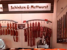 Fleisch auf dem Neuenhauser Wochenmarkt