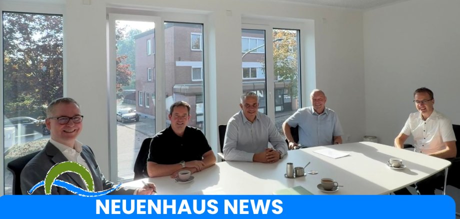 Vertragsunterzeichnung Anton Meyer Gruppenfoto der beteiligten Personen an der Vertragsunterzeichnung